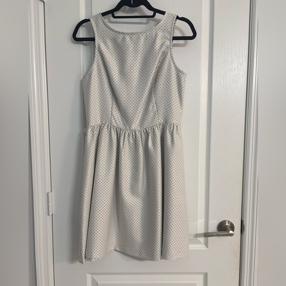 Kensie Dresses & Skirts - Kensie White and Black Polka Dot Sleeveless Fit & Flare Dress